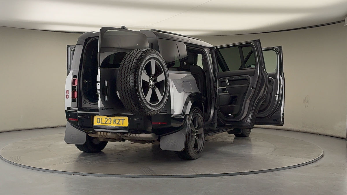 Used Land Rover Defender 110 2023 for sale - 77213249: Photo 59