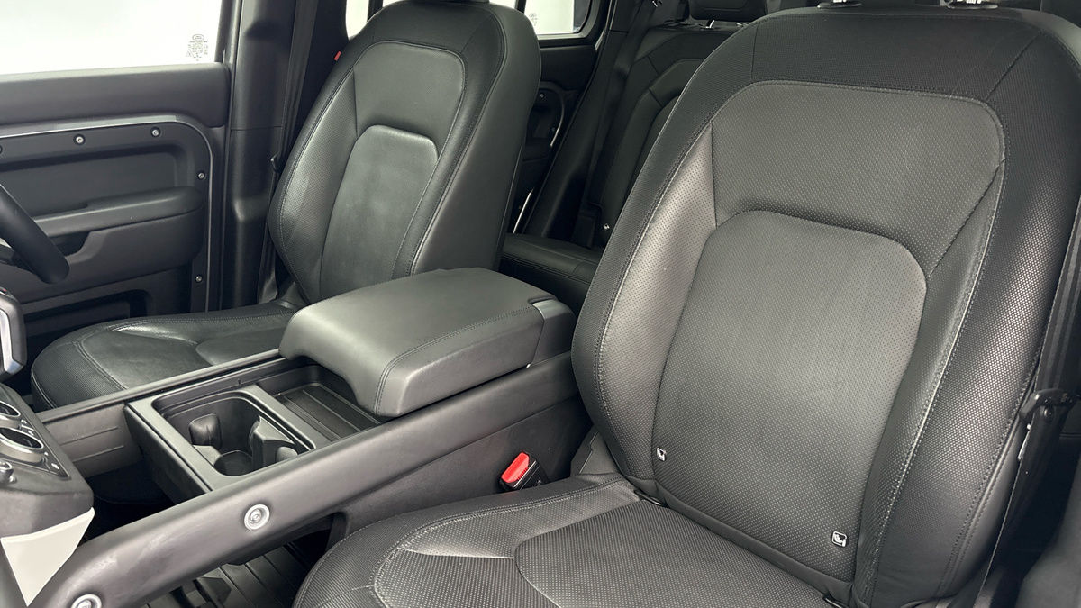 Used Land Rover Defender 110 2023 for sale - 77213249: Photo 7