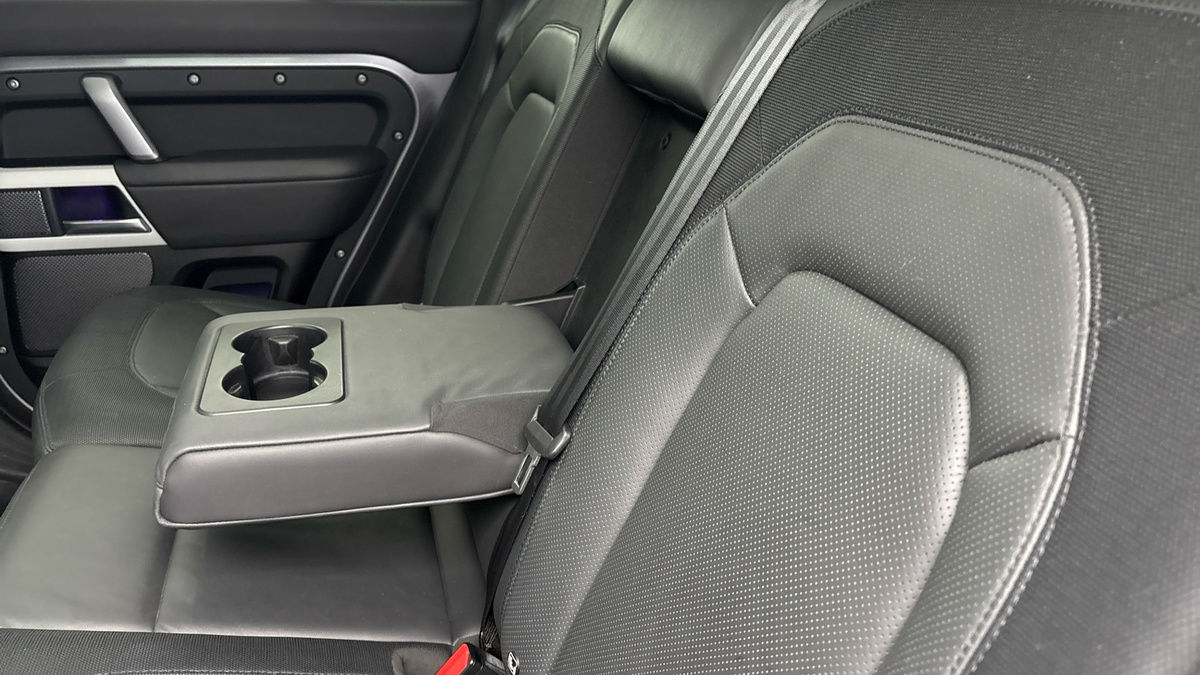 Used Land Rover Defender 110 2023 for sale - 77213249: Photo 9