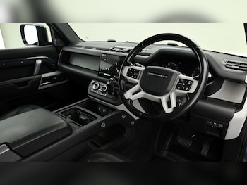Used Land Rover Defender 90 2022 for sale - 75560615: Photo