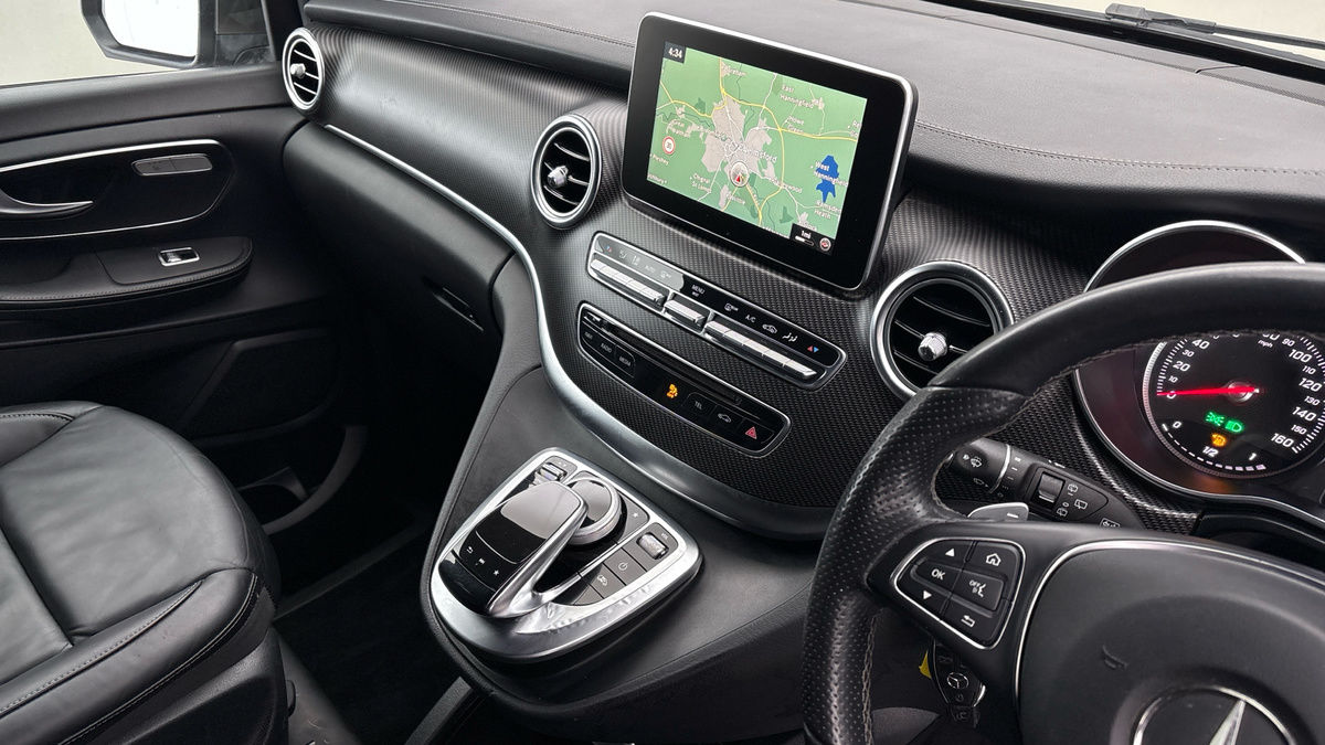 Used Mercedes-Benz V-Class 2018 for sale - 75172161: Photo 18