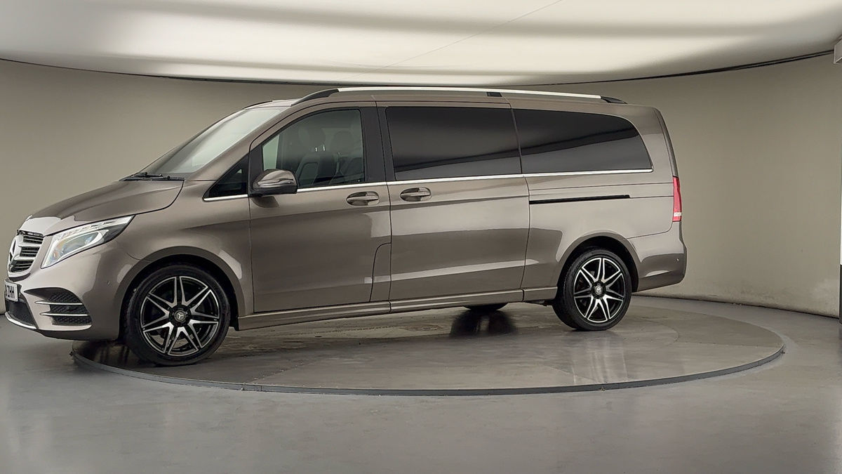 Used Mercedes-Benz V-Class 2018 for sale - 75172161: Photo 29