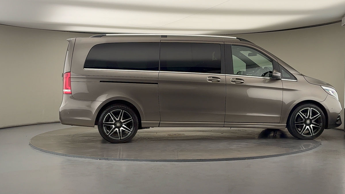 Used Mercedes-Benz V-Class 2018 for sale - 75172161: Photo 37