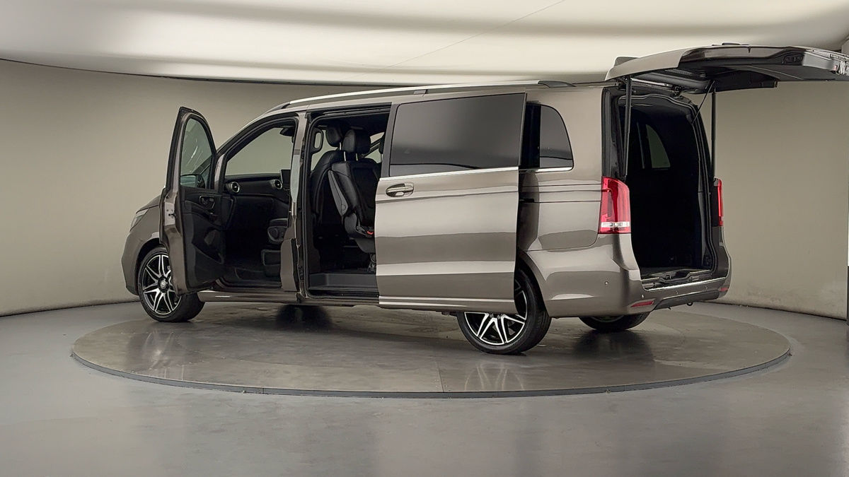 Used Mercedes-Benz V-Class 2018 for sale - 75172161: Photo 45