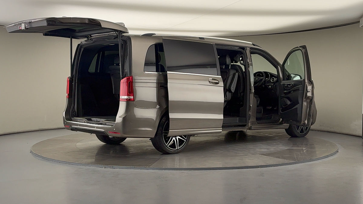 Used Mercedes-Benz V-Class 2018 for sale - 75172161: Photo 58