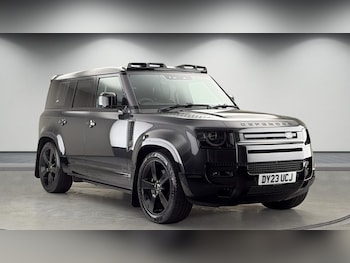 Used Land Rover Defender 110 2023 for sale - 78412915: Photo