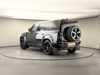 Used Land Rover Defender 110 2023 for sale - 78412915: Photo