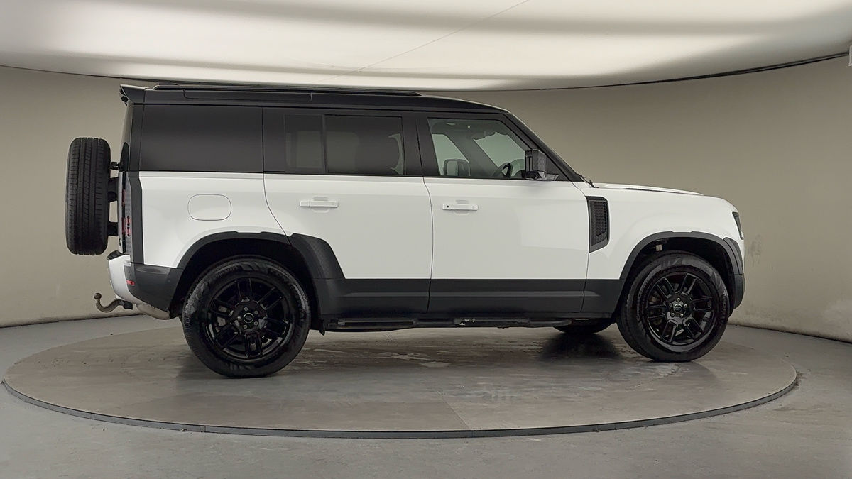 Used Land Rover Defender 110 2022 for sale - 77384966: Photo 37