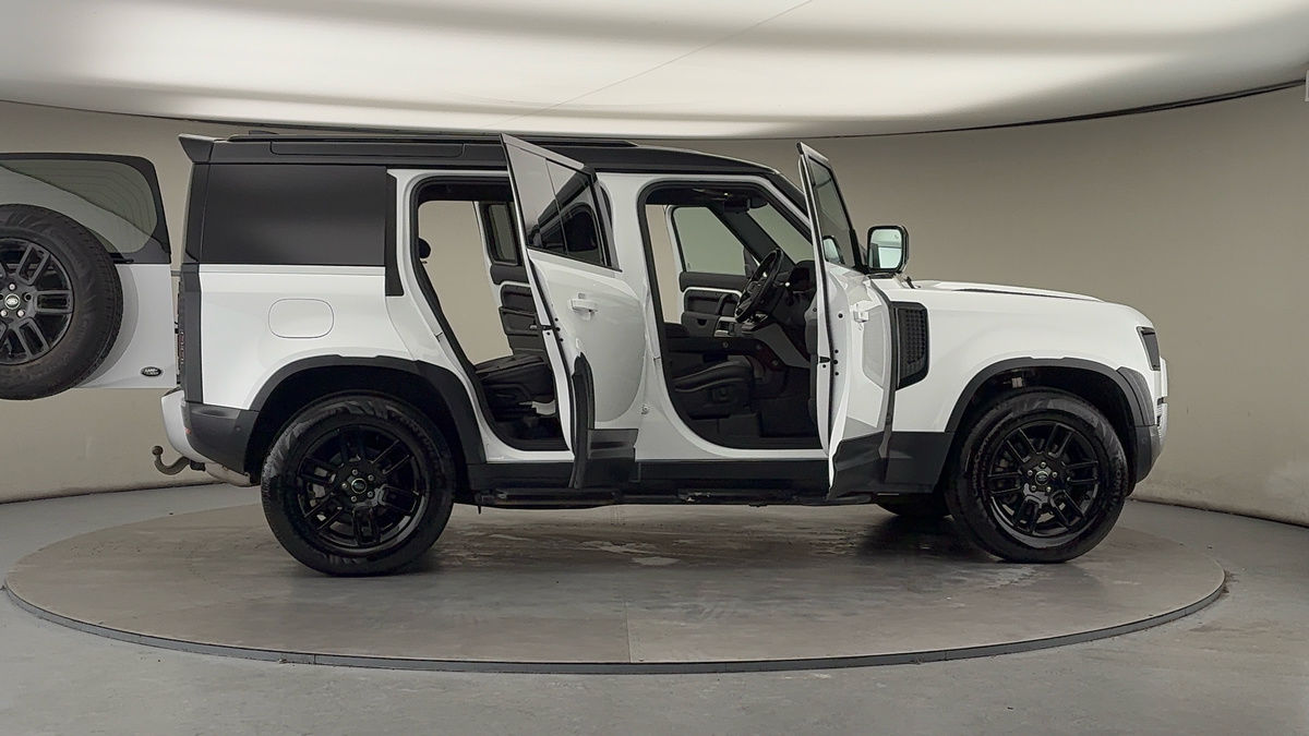 Used Land Rover Defender 110 2022 for sale - 77384966: Photo 56