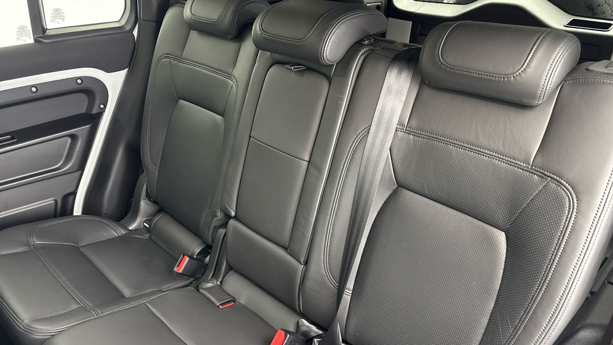 Used Land Rover Defender 110 2022 for sale - 77384966: Photo 8