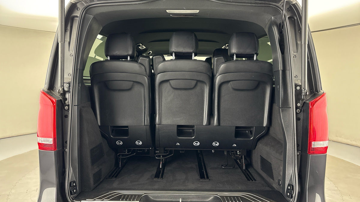 Used Mercedes-Benz V-Class 2023 for sale - 76224268: Photo 11