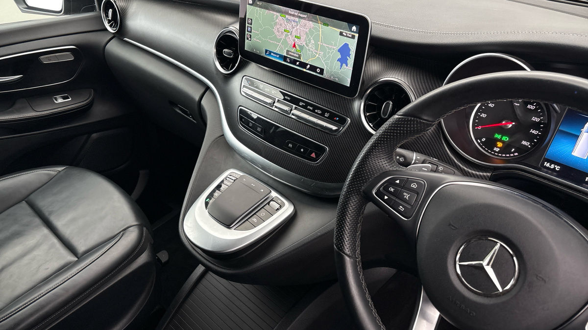 Used Mercedes-Benz V-Class 2023 for sale - 76224268: Photo 18