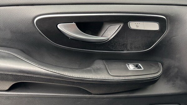 Used Mercedes-Benz V-Class 2023 for sale - 76224268: Photo 19
