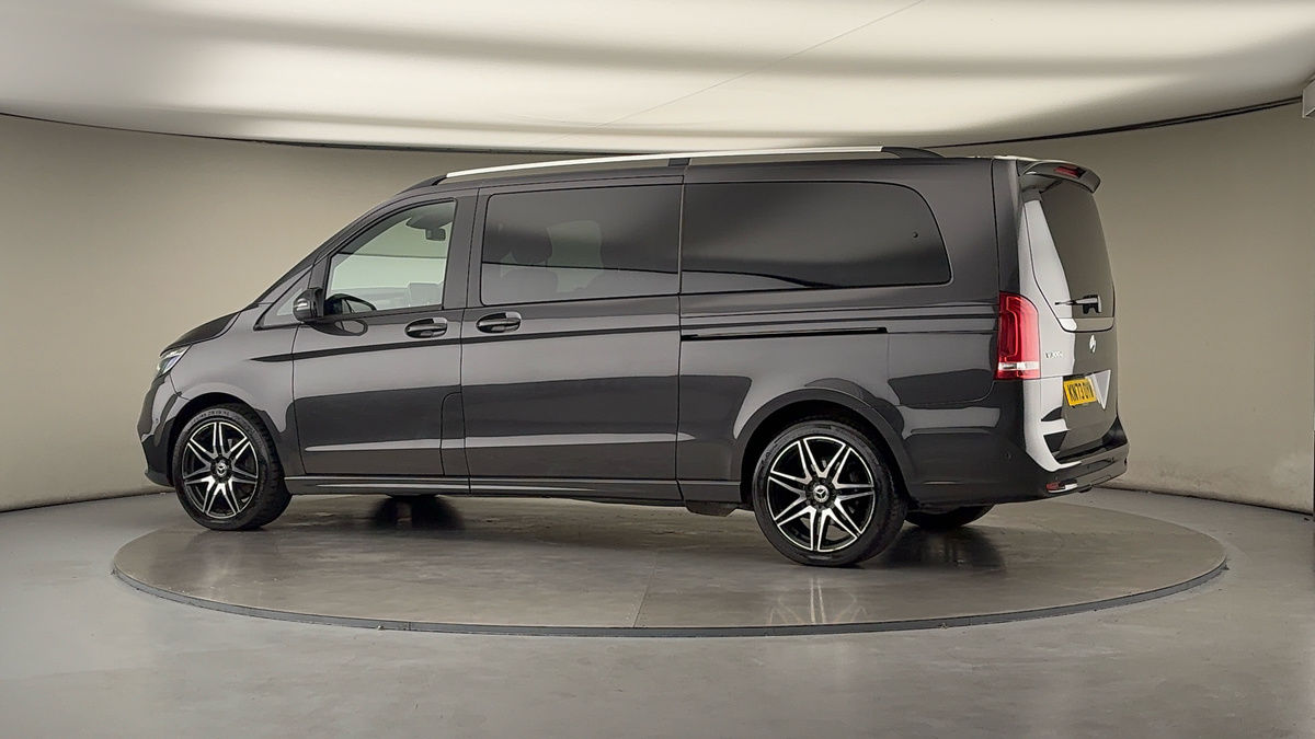 Used Mercedes-Benz V-Class 2023 for sale - 76224268: Photo 26