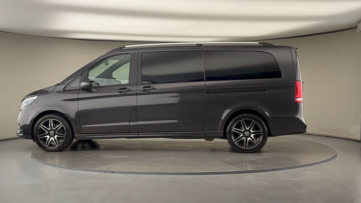 Used Mercedes-Benz V-Class 2023 for sale - 76224268: Photo 27