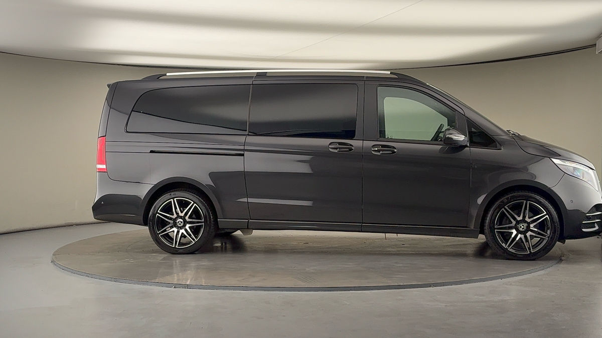 Used Mercedes-Benz V-Class 2023 for sale - 76224268: Photo 36