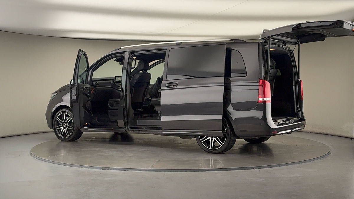 Used Mercedes-Benz V-Class 2023 for sale - 76224268: Photo 45