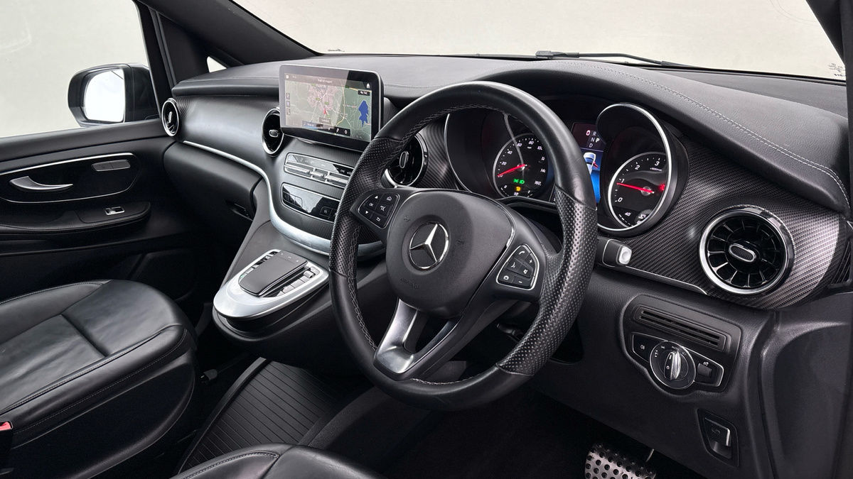 Used Mercedes-Benz V-Class 2023 for sale - 76224268: Photo 5