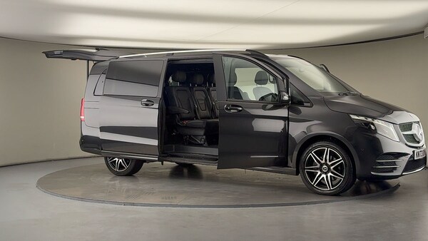 Used Mercedes-Benz V-Class 2023 for sale - 76224268: Photo 54