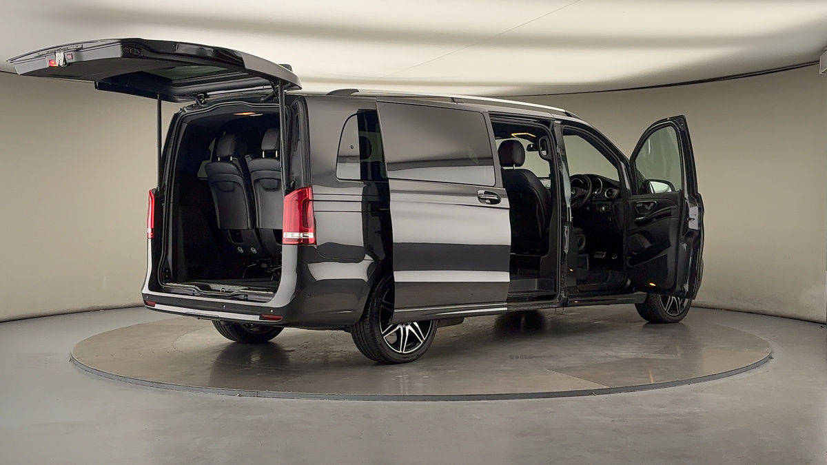 Used Mercedes-Benz V-Class 2023 for sale - 76224268: Photo 58