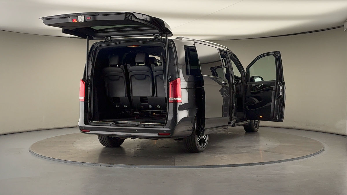 Used Mercedes-Benz V-Class 2023 for sale - 76224268: Photo 59