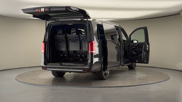 Used Mercedes-Benz V-Class 2023 for sale - 76224268: Photo 59