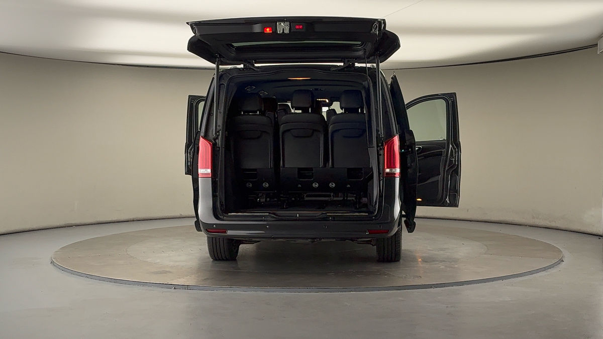 Used Mercedes-Benz V-Class 2023 for sale - 76224268: Photo 60
