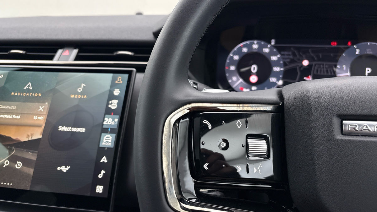 Used Land Rover Range Rover Velar 2023 for sale - 76470834: Photo 13