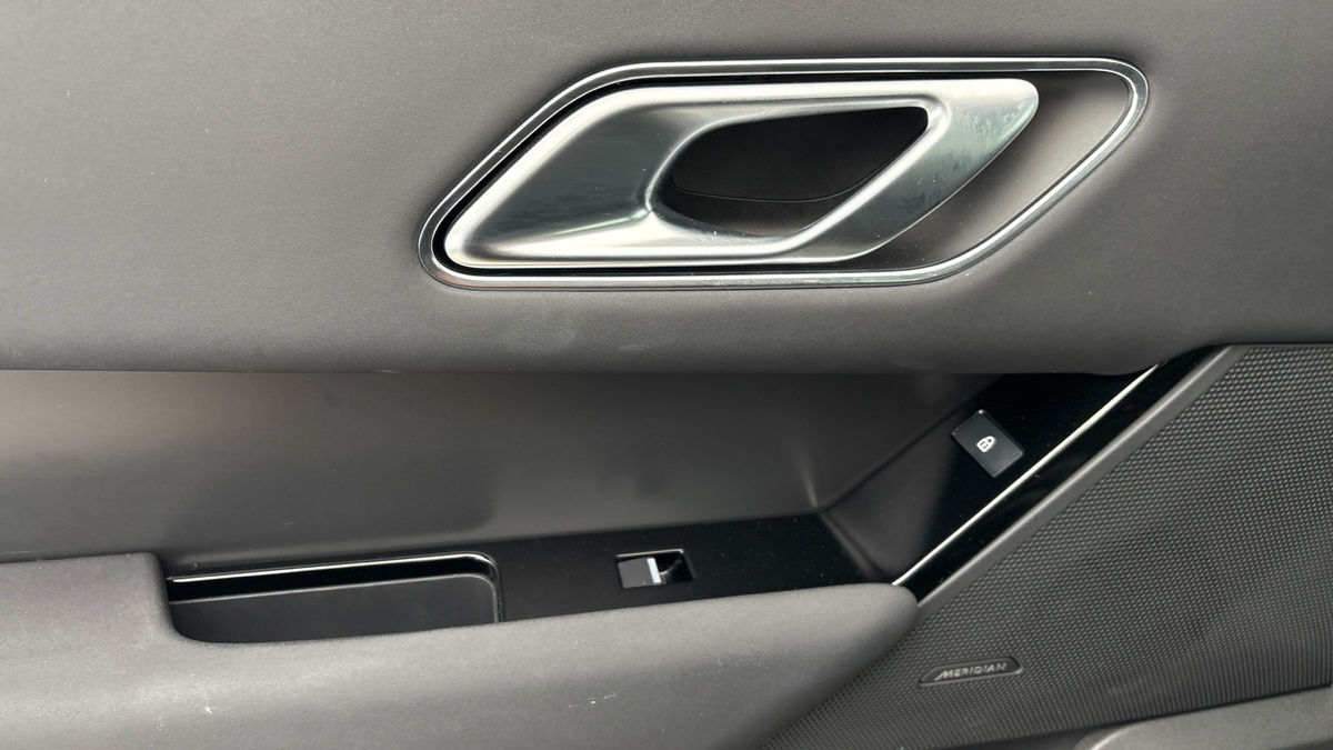 Used Land Rover Range Rover Velar 2023 for sale - 76470834: Photo 19