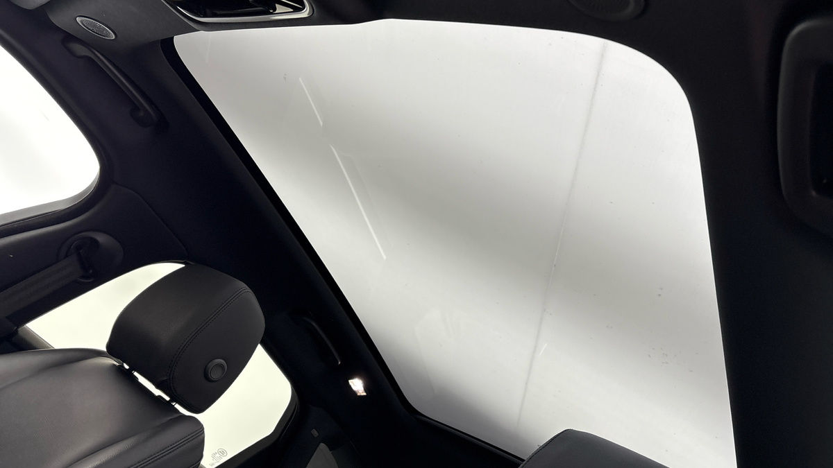 Used Land Rover Range Rover Velar 2023 for sale - 76470834: Photo 6