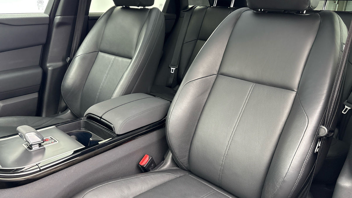 Used Land Rover Range Rover Velar 2023 for sale - 76470834: Photo 7