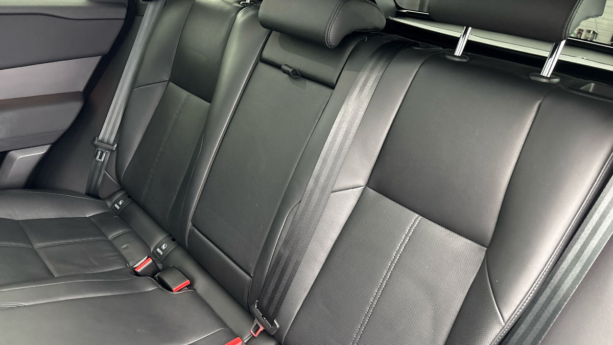 Used Land Rover Range Rover Velar 2023 for sale - 76470834: Photo 8