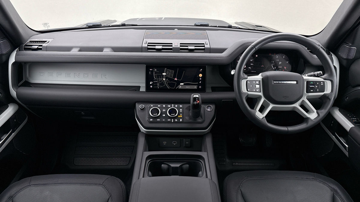 Used Land Rover Defender 110 2024 for sale - 76323902: Photo 12