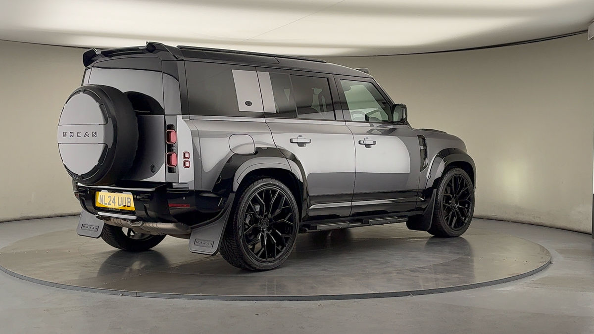 Used Land Rover Defender 110 2024 for sale - 76323902: Photo 21