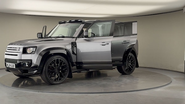 Used Land Rover Defender 110 2024 for sale - 76323902: Photo 22