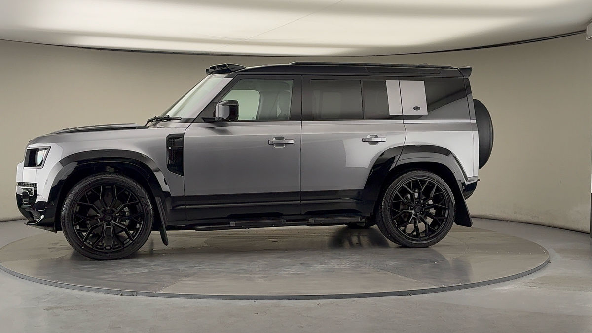 Used Land Rover Defender 110 2024 for sale - 76323902: Photo 34