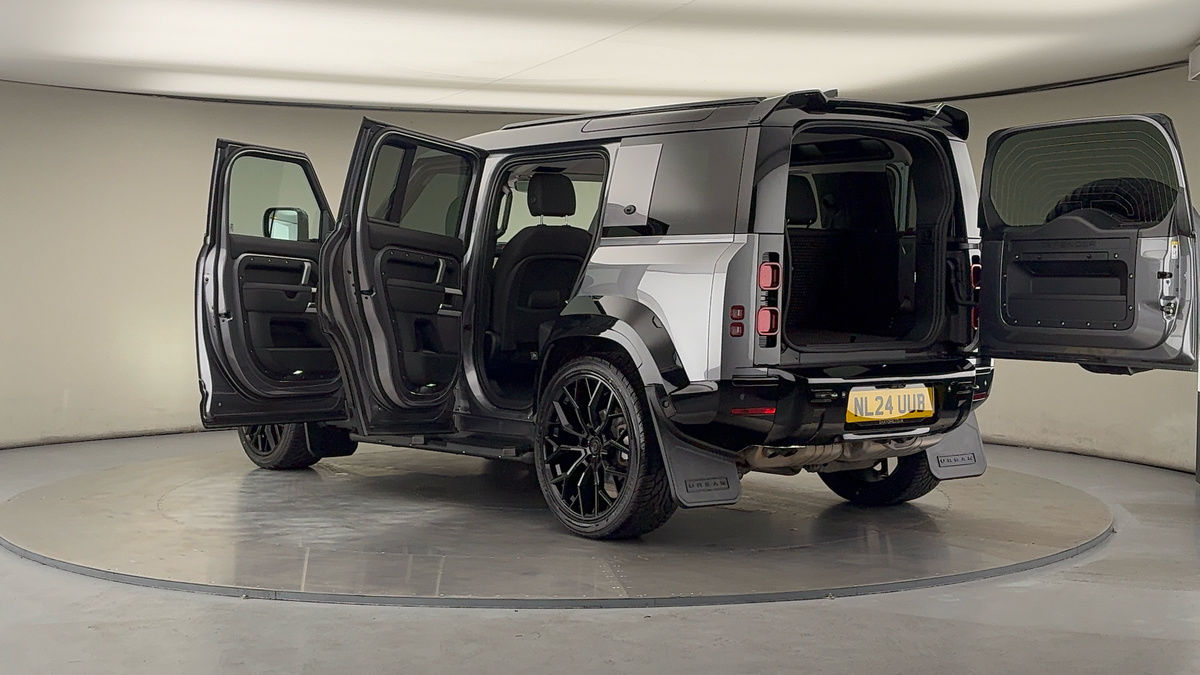 Used Land Rover Defender 110 2024 for sale - 76323902: Photo 49