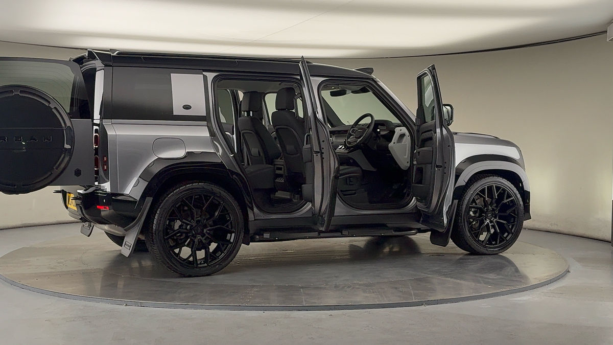 Used Land Rover Defender 110 2024 for sale - 76323902: Photo 63