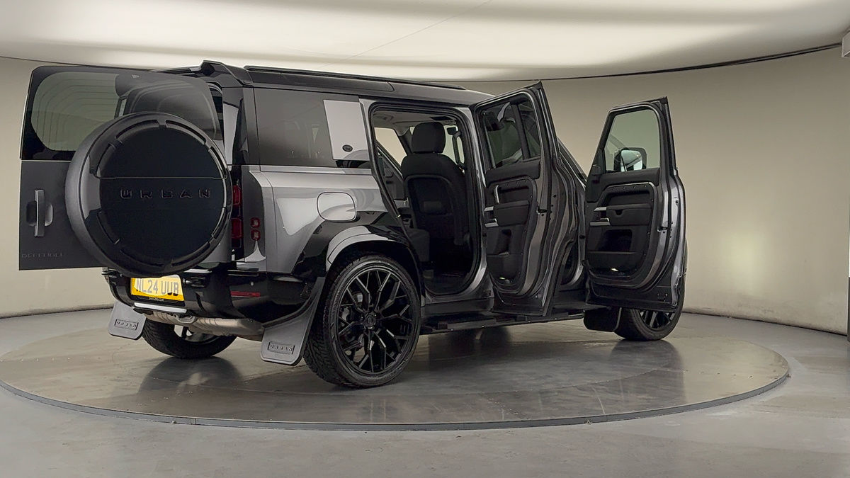 Used Land Rover Defender 110 2024 for sale - 76323902: Photo 64