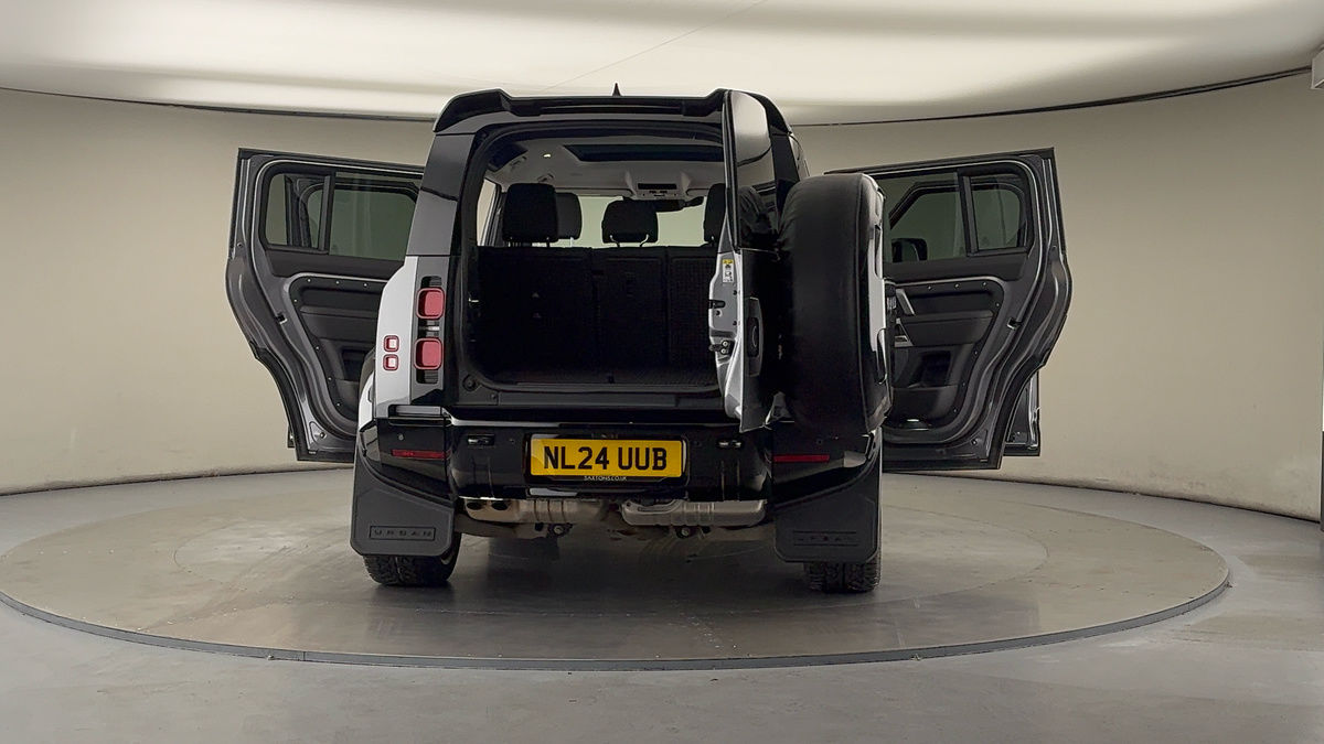 Used Land Rover Defender 110 2024 for sale - 76323902: Photo 66