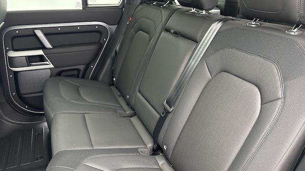 Used Land Rover Defender 110 2024 for sale - 76323902: Photo 8