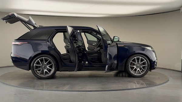 Used Land Rover Range Rover Velar 2021 for sale - 76119523: Photo 56