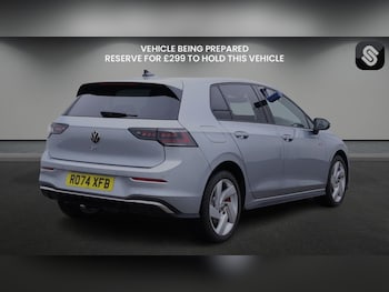 Used Volkswagen Golf 2024 for sale - 76387092: Photo