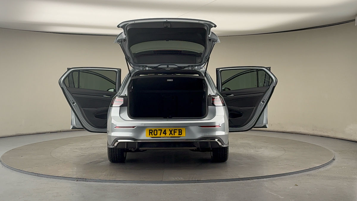 Used Volkswagen Golf 2024 for sale - 76387092: Photo 60