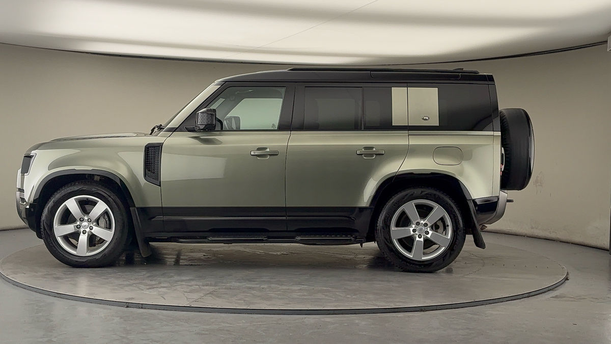 Used Land Rover Defender 2022 for sale - 77681552: Photo 15