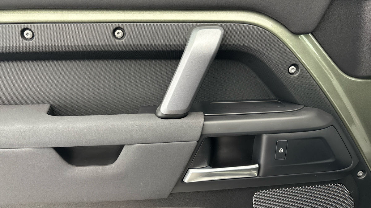 Used Land Rover Defender 2022 for sale - 77681552: Photo 19