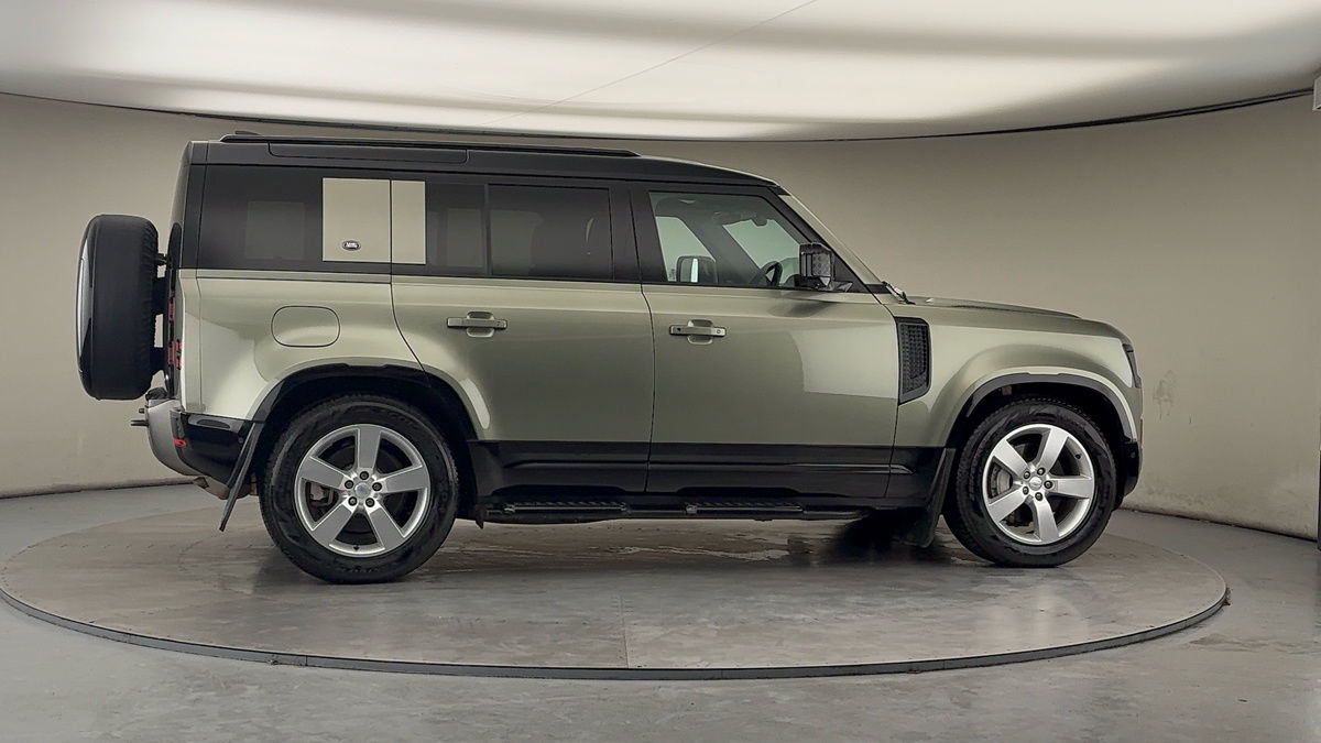 Used Land Rover Defender 2022 for sale - 77681552: Photo 37