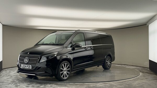 Used Mercedes-Benz V-Class 2024 for sale - 75778092: Photo 32