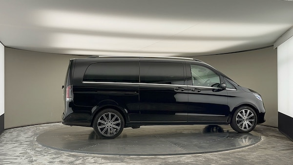 Used Mercedes-Benz V-Class 2024 for sale - 75778092: Photo 39