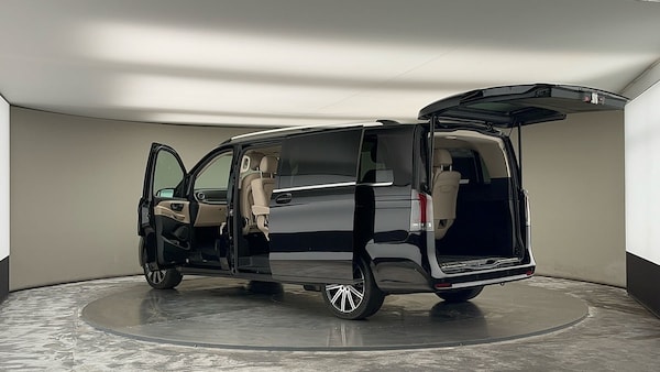 Used Mercedes-Benz V-Class 2024 for sale - 75778092: Photo 45